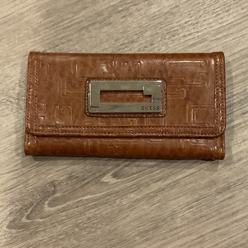 Guess Wallet